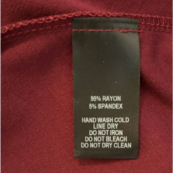 Trendy wine/merlot knit dress - Picture 6 of 6